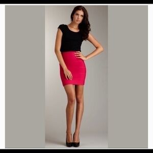 ❤️FINAL SALE❤️ BCBGMaxAzria Black Simone Bandage Mini Skirt Size Small